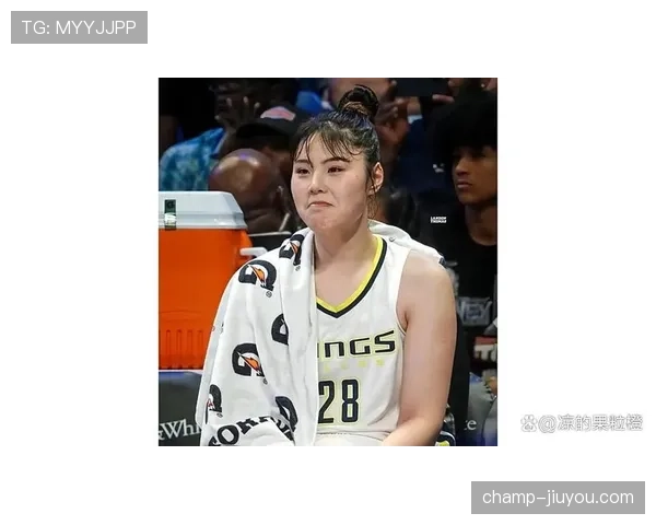李月汝训练完偷偷吃炸鸡被拍，自律人设崩了？